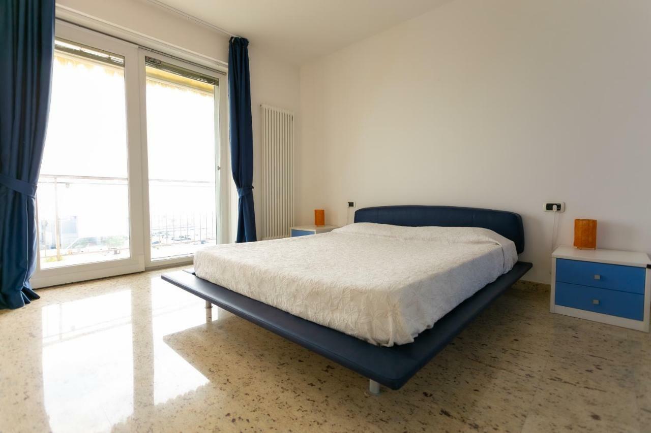 Le Murrine Frontemare Apartment Seaview Sottomarina Ngoại thất bức ảnh